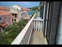 Appartements Drago - 50 m from sea: A2(2+2) Betina - Île de Murter  - Appartement - A2(2+2): terrasse
