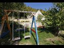 Maisons de vacances Mario - with pool: H(6+2) Gata - Riviera de Omis  - Croatie  - aire de jeux enfants