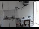 Appartements Zorica - with view: A1(4+1), SA2(2+1), SA3(2+1), SA4(2+1), A5(10+1) Marusici - Riviera de Omis  - Studio appartement - SA2(2+1): cuisine salle à manger