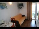Appartements Ivo - sea view; A1(2+2), A3(2+2), A5(4), SA4(2+1), SA2(2+1) Pisak - Riviera de Omis  - Studio appartement - SA2(2+1): séjour