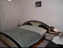 Appartements Mirko - 100m from beach: A1(4+3), A2(4+1) Ugrinic - Île de Pasman  - Appartement - A1(4+3): chambre &agrave; coucher