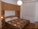 Appartements Mirko - 100m from beach: A1(4+3), A2(4+1) Ugrinic - Île de Pasman  - Appartement - A2(4+1): chambre &agrave; coucher