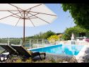 Maisons de vacances Three holiday homes: H1 Azur (4), H2 Wood (4), H3 Ston (4+2) Orebic - Péninsule de Peljesac  - Croatie  - piscine