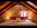 Maisons de vacances Three holiday homes: H1 Azur (4), H2 Wood (4), H3 Ston (4+2) Orebic - Péninsule de Peljesac  - Croatie  - H2 Wood (4): chambre &agrave; coucher