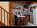 Maisons de vacances Three holiday homes: H1 Azur (4), H2 Wood (4), H3 Ston (4+2) Orebic - Péninsule de Peljesac  - Croatie  - H2 Wood (4): cuisine salle à manger