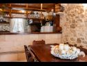 Maisons de vacances Three holiday homes: H1 Azur (4), H2 Wood (4), H3 Ston (4+2) Orebic - Péninsule de Peljesac  - Croatie  - H3 Ston (4+2): cuisine salle à manger