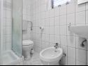 Appartements Sugor - 70 m from sea : Plavi-SA2(2), A1(4), A3 Novi(2) Viganj - Péninsule de Peljesac  - Appartement - A3 Novi(2): salle de bain W-C