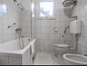 Appartements Sugor - 70 m from sea : Plavi-SA2(2), A1(4), A3 Novi(2) Viganj - Péninsule de Peljesac  - Appartement - A1(4): salle de bain W-C