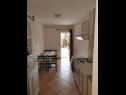 Appartements Ani - 250m from beach A1(2) Brodarica - Riviera de Sibenik  - Appartement - A1(2): cuisine salle à manger