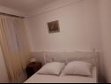 Appartements Vito - 10 m from sea: A1(4), A2(4) Brodarica - Riviera de Sibenik  - Appartement - A2(4): chambre &agrave; coucher