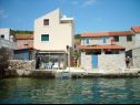 Appartements Mirni - 5 m from sea: A1(2+1) Luka (Île de Prvic) - Riviera de Sibenik  - maison