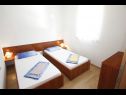 Appartements Deep Blue A1 PR(6+1), A2 KAT(6+1), A3(4+1) Srima - Riviera de Sibenik  - Appartement - A1 PR(6+1): chambre &agrave; coucher