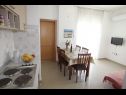 Appartements Deep Blue A1 PR(6+1), A2 KAT(6+1), A3(4+1) Srima - Riviera de Sibenik  - Appartement - A3(4+1): cuisine salle à manger