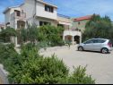 Appartements Desy - free parking & BBQ: SA1(2+2), SA2(2+2), A3(4+2) Srima - Riviera de Sibenik  - maison