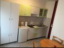 Appartements Ivan - with free parking: A2(2+1) Tribunj - Riviera de Sibenik  - Appartement - A2(2+1): cuisine