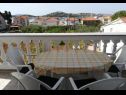 Appartements Marija - 100 m from beach: A1(4), A2(4), A3(4), A4(3), A5(2+1) Tribunj - Riviera de Sibenik  - Appartement - A1(4): terrasse
