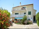 Appartements Mila - family friendly & comfortable: A1 (6+1) Vodice - Riviera de Sibenik  - maison