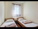 Appartements Lasan - 150 m from sea: A1(4), A2(4) Vodice - Riviera de Sibenik  - Appartement - A2(4): chambre &agrave; coucher