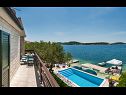 Maisons de vacances Lucmar - swimming pool and sea view H(8+2) Zatoglav - Riviera de Sibenik  - Croatie  - H(8+2): terrasse
