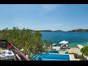 Maisons de vacances Lucmar - swimming pool and sea view H(8+2) Zatoglav - Riviera de Sibenik  - Croatie  - H(8+2): terrasse