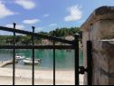 Appartements Primo - sea view: A1(2+1), A2(4), A3(4), A4(3+1) Baie Banje (Rogac) - Île de Solta  - Croatie  - vue (maison et environs)