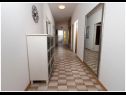 Appartements Ivan - modern: A1(6+2) Kastel Luksic - Riviera de Split  - Appartement - A1(6+2): couloir