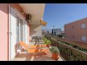 Appartements Vana - 400 m from beach: A1(4+1) Kastel Novi - Riviera de Split  - terrasse