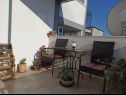 Appartements Jurica - 100 m from sea: A1(4+2), SA2(2), A3(2+2) Kastel Novi - Riviera de Split  - Studio appartement - SA2(2): terrasse