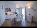 Appartements Damir - with garden: A1(6) Kastel Stafilic - Riviera de Split  - Appartement - A1(6): cuisine salle à manger