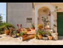 Maisons de vacances Peace - rustic and dalmatian stone: H(7+3) Kastel Sucurac - Riviera de Split  - Croatie  - détail