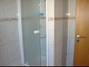 Appartements et chambres Anka - with open jacuzzi: SA4(2), SA2(2), R1(2), R3(2), R5(2) Podstrana - Riviera de Split  - Studio appartement - SA2(2): salle de bain W-C