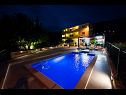 Appartements Mariska - with swimming pool: A1(6+2), A2(6+2) Podstrana - Riviera de Split  - maison
