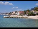 Maisons de vacances Zeljka - 60 m from sea: H(6+2) Podstrana - Riviera de Split  - Croatie  - plage