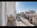 Appartements Neven - comfortable & great location: A1(4+2) Split - Riviera de Split  - maison