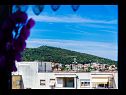 Appartements Dragica - central : A2(3+1) Split - Riviera de Split  - Appartement - A2(3+1): vue de la fen&ecirc;tre (maison et environs)