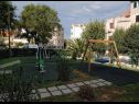 Appartements Happy - in the center : A1(2+1) Split - Riviera de Split  - aire de jeux enfants