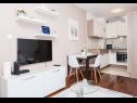 Appartements Bosiljka-comfortable and modern: A1(2) Split - Riviera de Split  - Appartement - A1(2): salle &agrave; manger