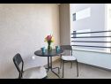 Appartements Mendula - private garage: A1(2+2), A2(2+2) Split - Riviera de Split  - Appartement - A1(2+2): terrasse couverte