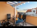 Appartements Lux 3 - heated pool: A5(4+2), A6(4+2) Marina - Riviera de Trogir  - Appartement - A5(4+2): terrasse