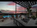 Maisons de vacances Pax - with pool: H(4+2) Marina - Riviera de Trogir  - Croatie  - H(4+2): terrasse