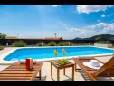 Maisons de vacances Pax - with pool: H(4+2) Marina - Riviera de Trogir  - Croatie  - maison