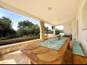 Appartements Mia - with pool: A1(4) Marina - Riviera de Trogir  - Appartement - A1(4): terrasse