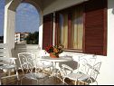Appartements Ante - 60m from the sea: A1(2+3), A2(2+2), A4(6+2) Seget Donji - Riviera de Trogir  - Appartement - A1(2+3): terrasse