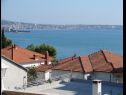 Appartements Milka - 100m from the sea A1(4), A2(2+1) Seget Donji - Riviera de Trogir  - vue (maison et environs)