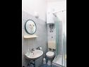 Appartements VV A1(2+1), A2(5), A3(7) Seget Vranjica - Riviera de Trogir  - Appartement - A1(2+1): salle de bain W-C