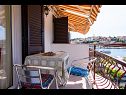 Appartements VV A1(2+1), A2(5), A3(7) Seget Vranjica - Riviera de Trogir  - Appartement - A2(5): terrasse couverte