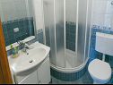 Appartements Mare - 30 m from pebble beach: SA1(2), SA2(2), A3(4), A4(4), A5(8) Seget Vranjica - Riviera de Trogir  - Appartement - A4(4): salle de bain W-C