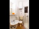 Appartements VV A1(2+1), A2(5), A3(7) Seget Vranjica - Riviera de Trogir  - Appartement - A3(7): salle de bain W-C