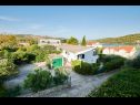 Maisons de vacances Villa Linda - big terraces: H(5+2) Seget Vranjica - Riviera de Trogir  - Croatie  - stationnement (maison et environs)