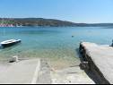 Maisons de vacances Ivica1- great location next to the sea H(4+1) Sevid - Riviera de Trogir  - Croatie  - plage